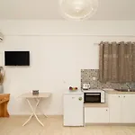 Tsimiklis Apartment