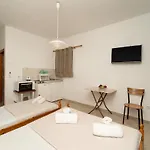 Tsimiklis Apartment *