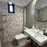 Tsimiklis Apartment *