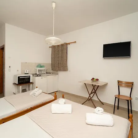 Tsimiklis Apartment *