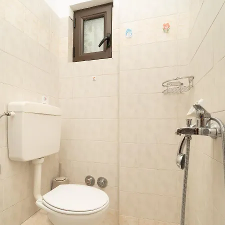 Tsimiklis Apartment *