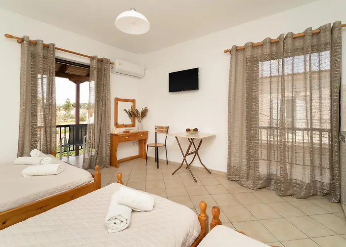 Tsimiklis Apartamento Finikounta