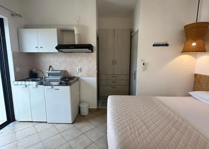 Tsimiklis Appartamento Finikounta